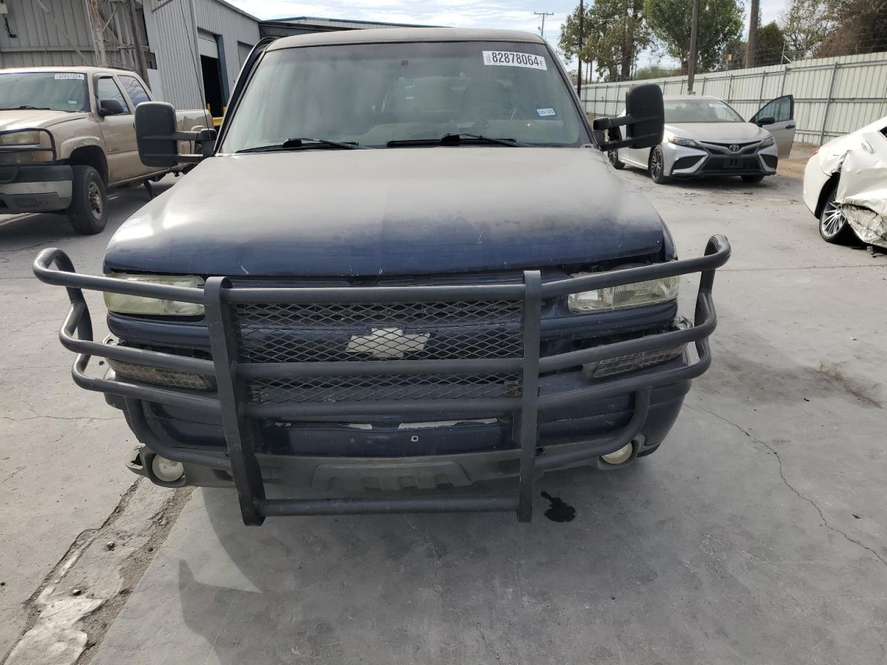 2001 Chevrolet Silverado - Image 5