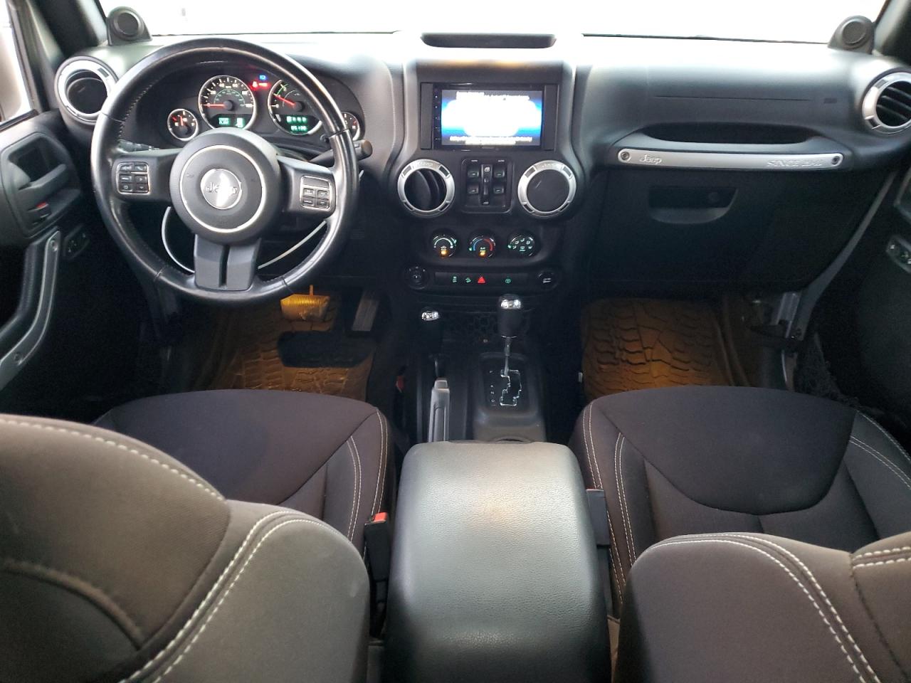 2014 Jeep Wrangler - Image 8