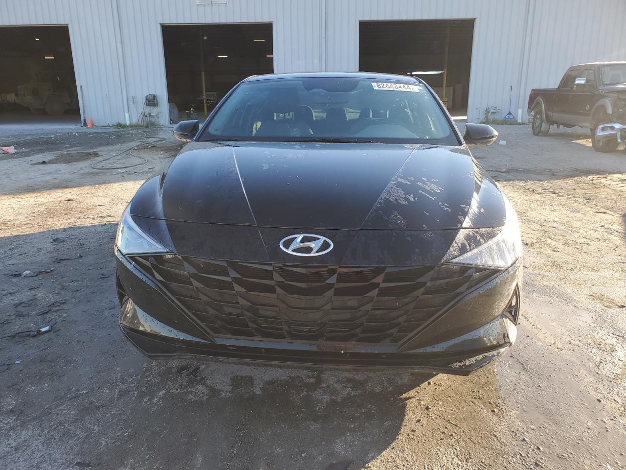 2023 Hyundai Elantra - Image 5