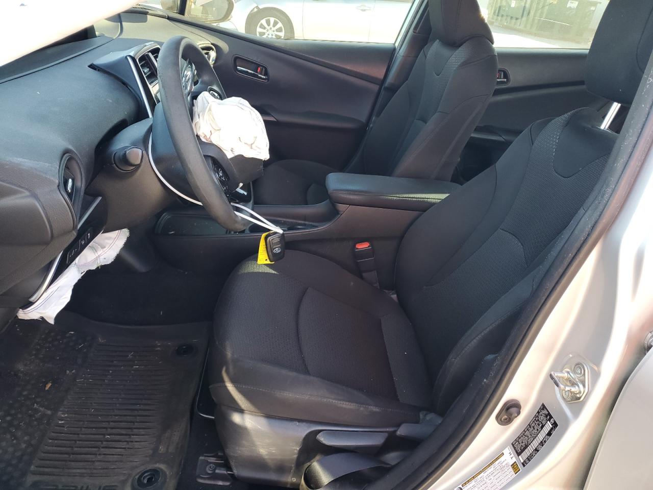 2022 Toyota Prius - Image 7