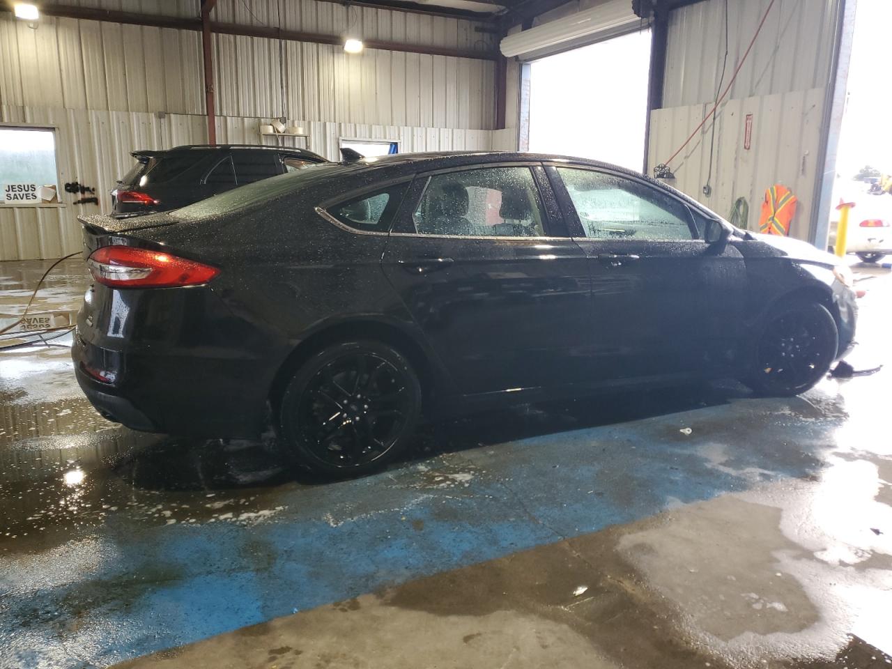 2019 Ford Fusion - Image 3
