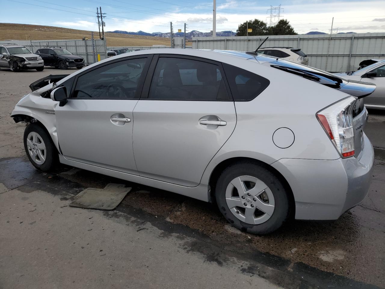 2010 Toyota Prius - Image 2