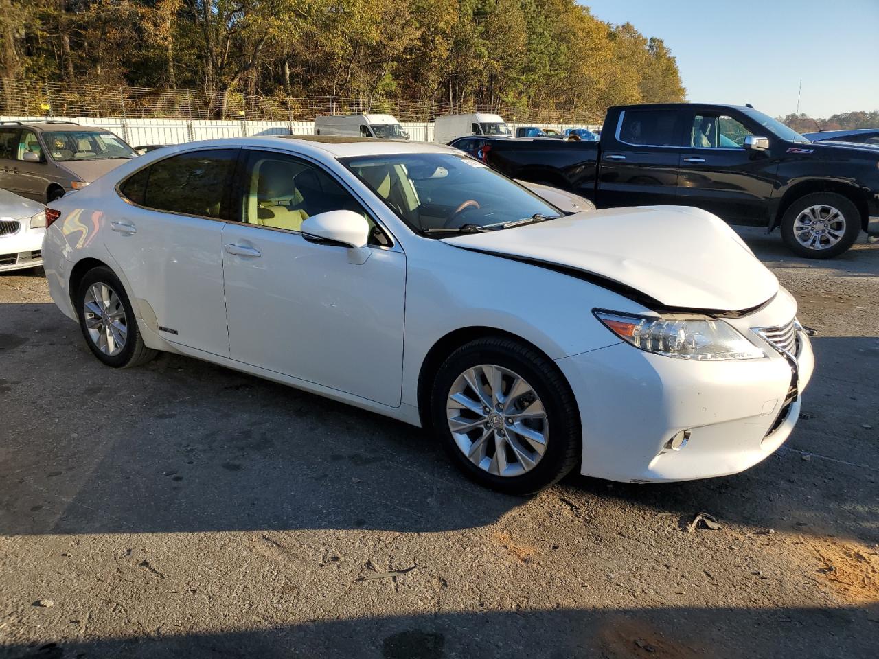 2013 Lexus ES - Image 4
