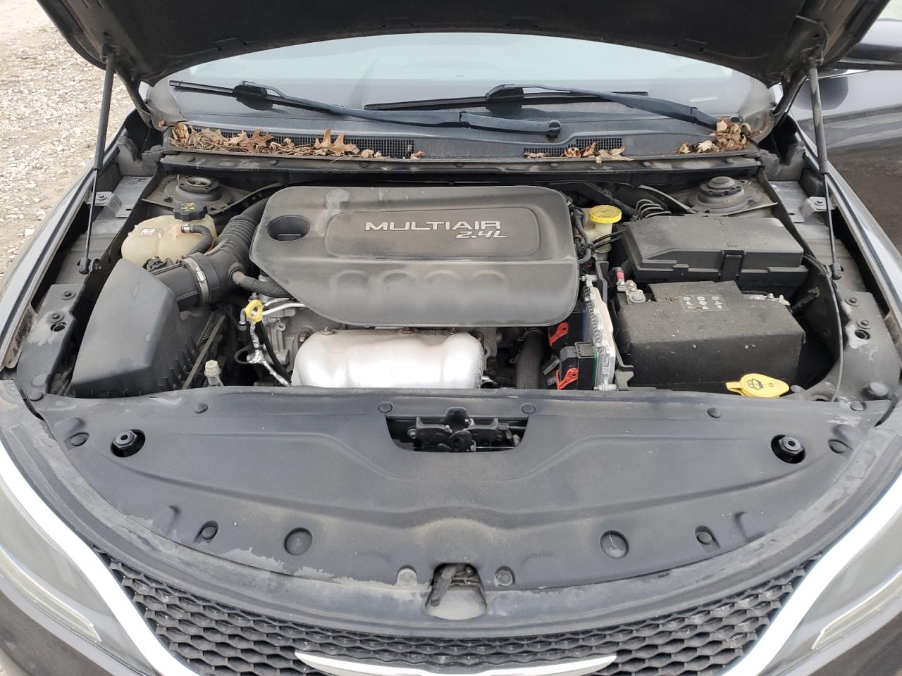 2015 Chrysler 200 Limited VIN: 1C3CCCABXFN621249 Lot: 82299544