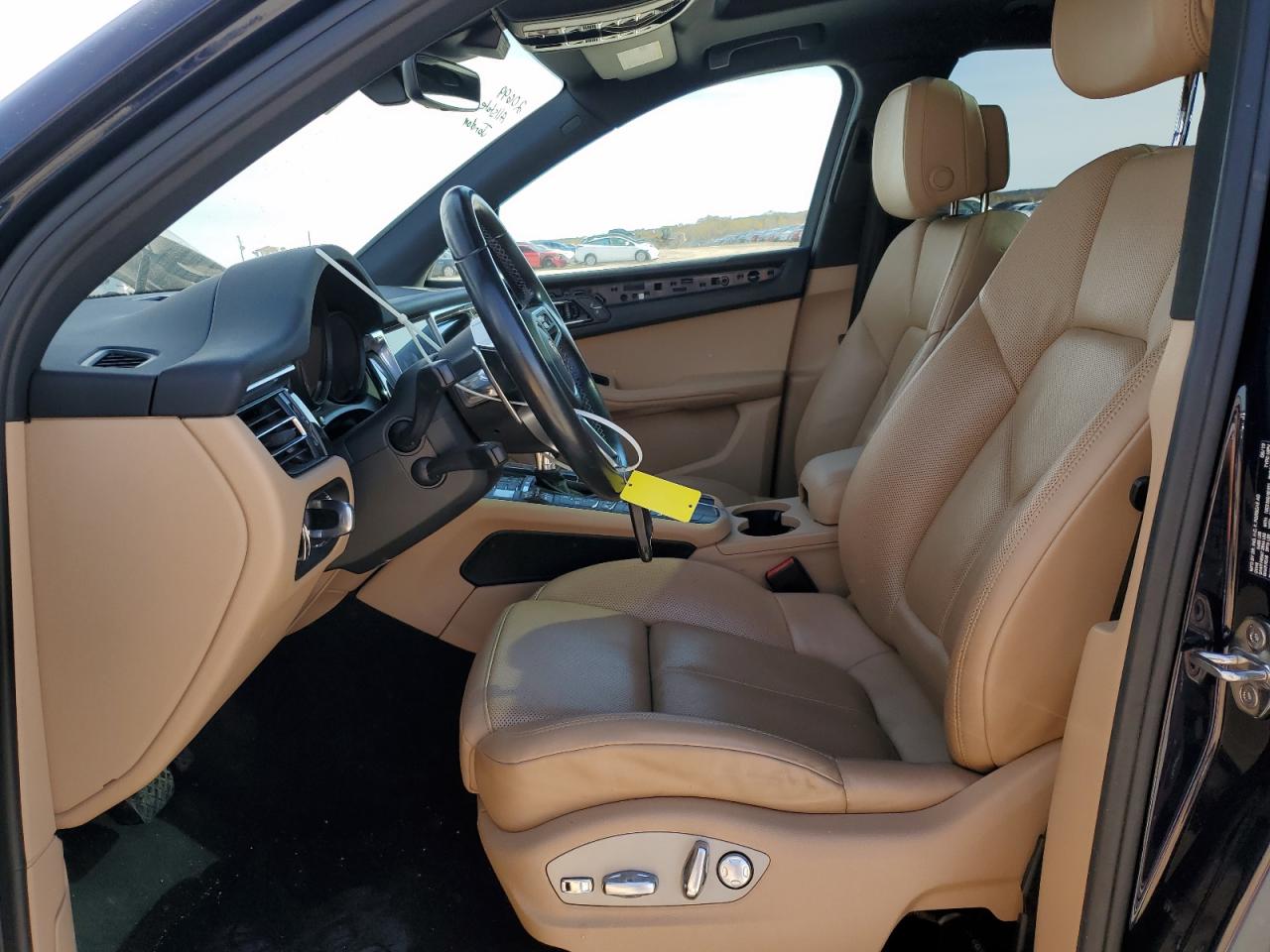 2019 Porsche Macan - Image 7