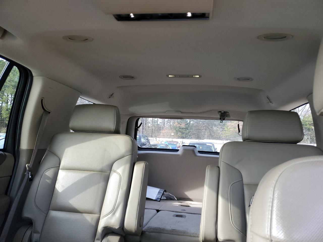 2015 GMC Yukon - Image 10