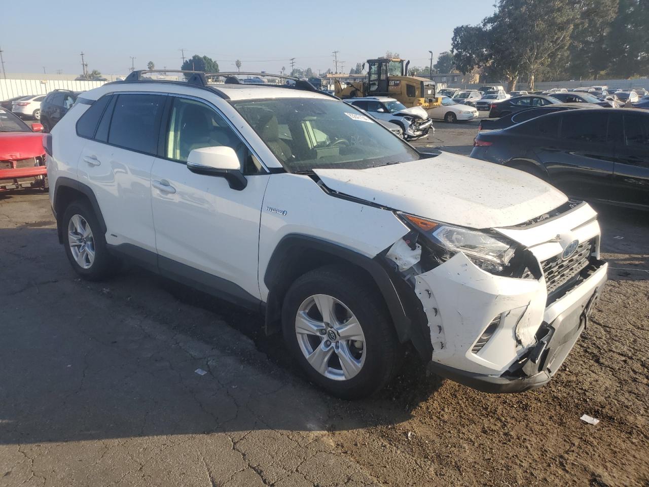 VIN JTMRWRFV3KD013690 2019 TOYOTA RAV4 no.4