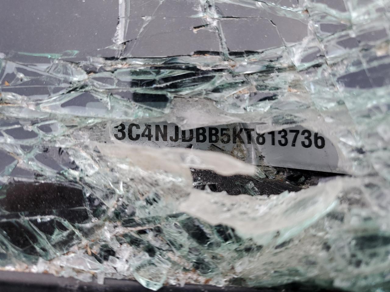 2019 Jeep Compass Latitude VIN: 3C4NJDBB5KT813736 Lot: 83002204