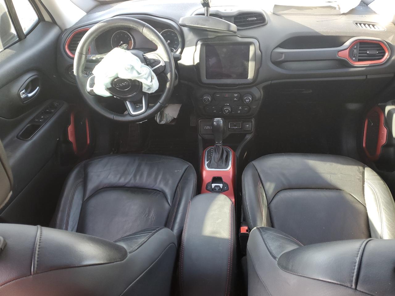 2021 Jeep Renegade - Image 8