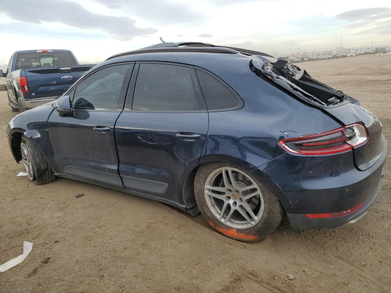 2017 Porsche Macan - Image 2
