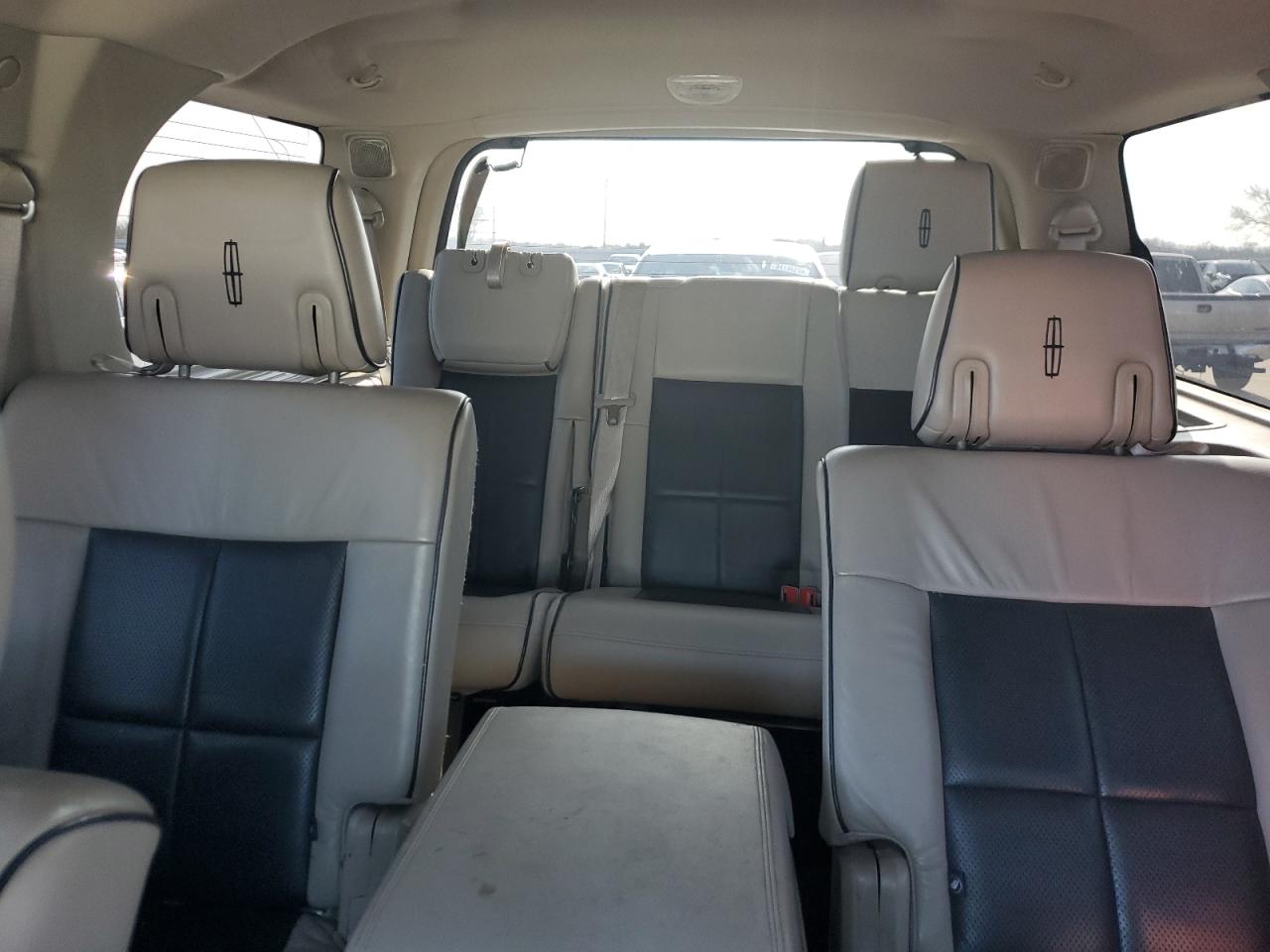 2008 Lincoln Navigator VIN: 5LMFU27588LJ04394 Lot: 84245174