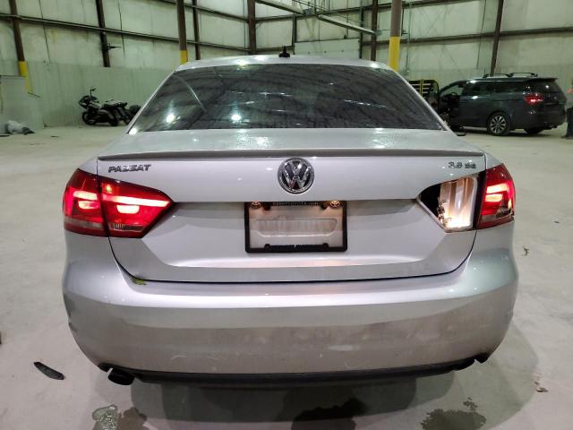  VOLKSWAGEN PASSAT 2013 Silver