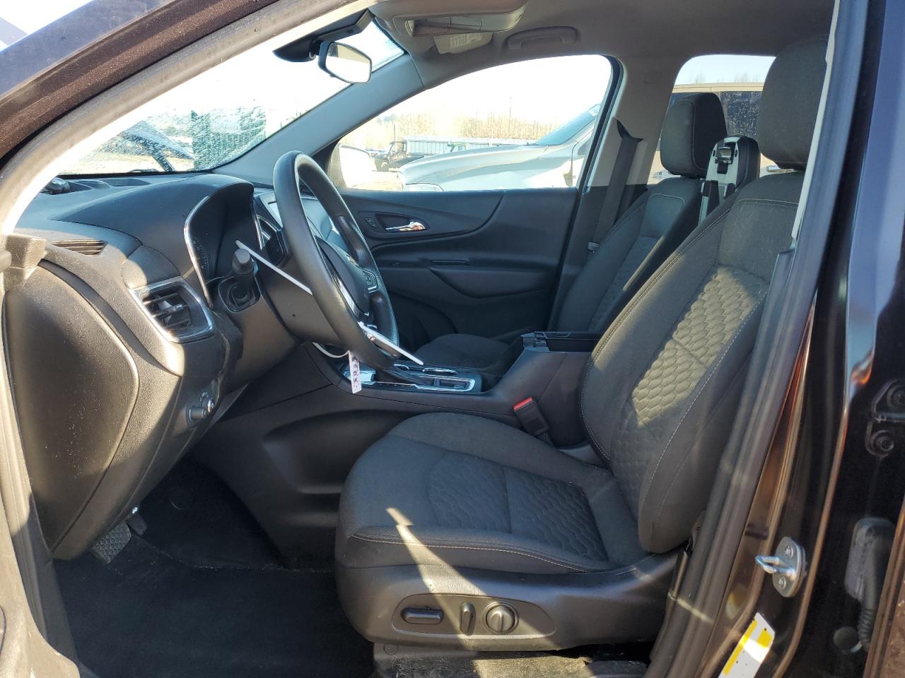 2020 Chevrolet Equinox - Image 7