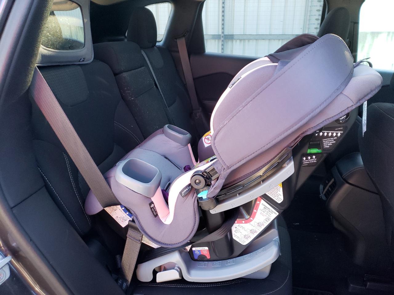 2016 Jeep Grand Cherokee - Image 11
