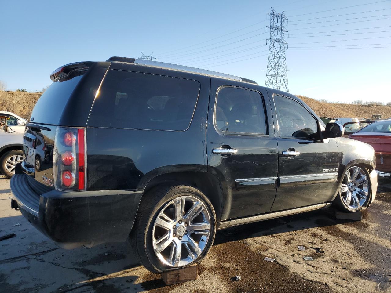 2007 GMC Yukon - Image 3