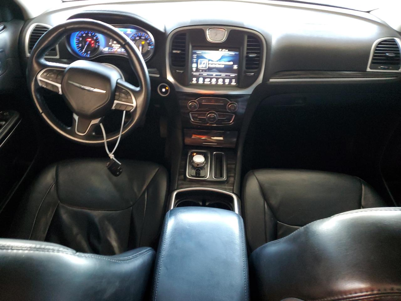 2015 Chrysler 300 - Image 8