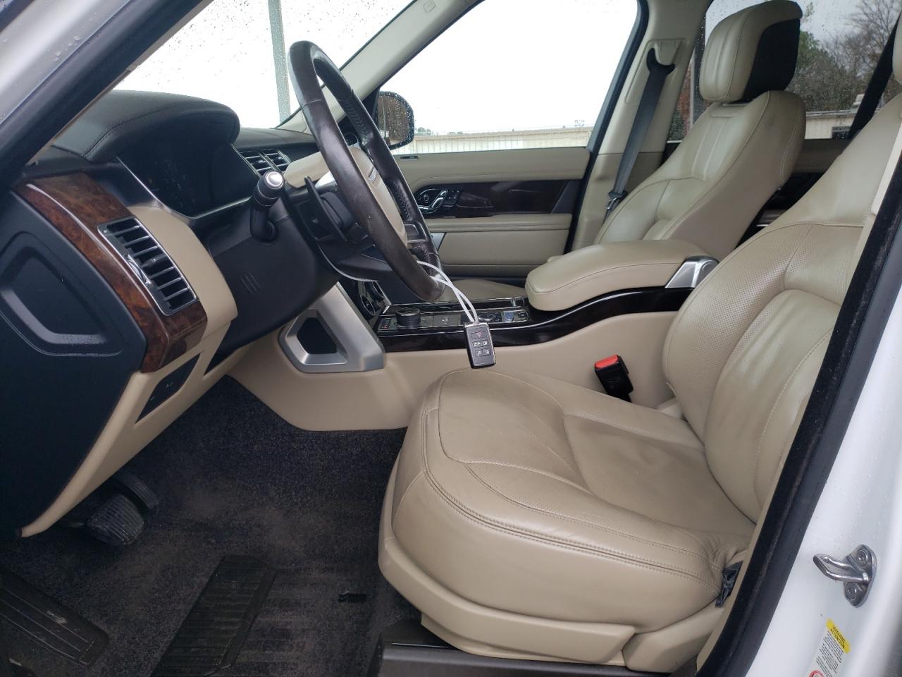 2020 Land Rover Range Rover - Image 7