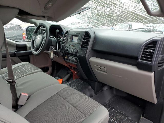 Pickups FORD F-150 2016 Srebrny