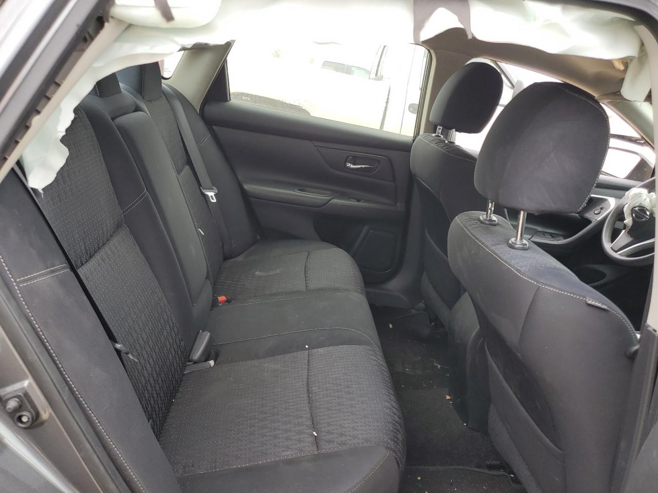 2016 Nissan Altima - Image 10