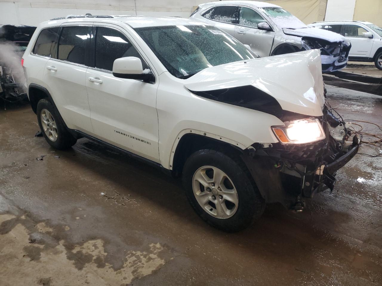 2014 Jeep Grand Cherokee - Image 4
