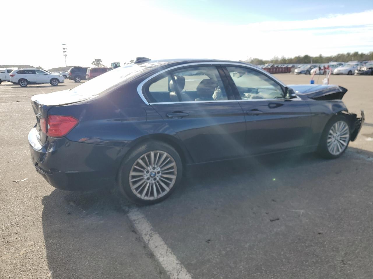 VIN WBA3B5G52DNS05489 2013 BMW 3 SERIES no.3