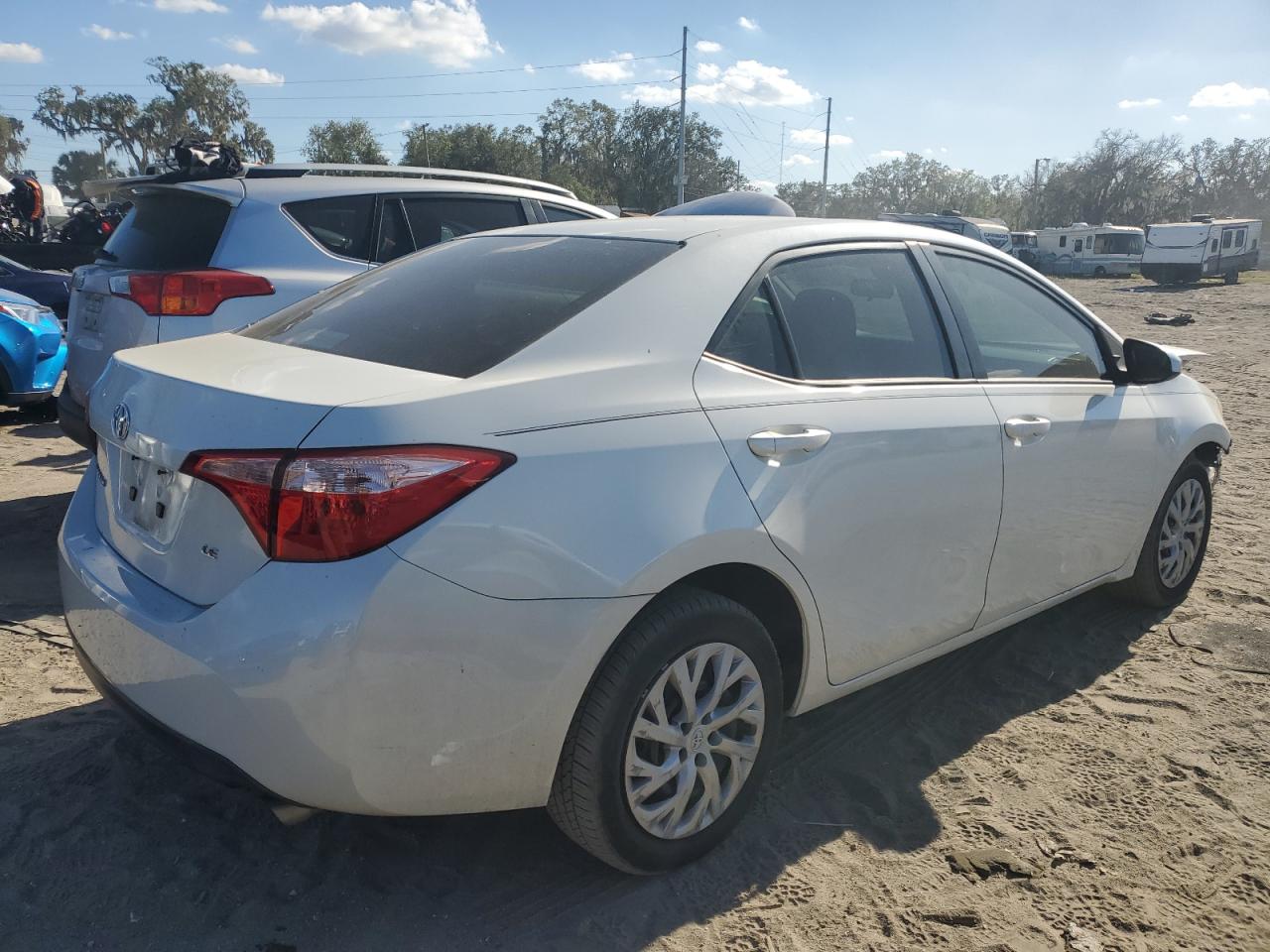 VIN 5YFBURHEXHP631602 2017 TOYOTA COROLLA no.3