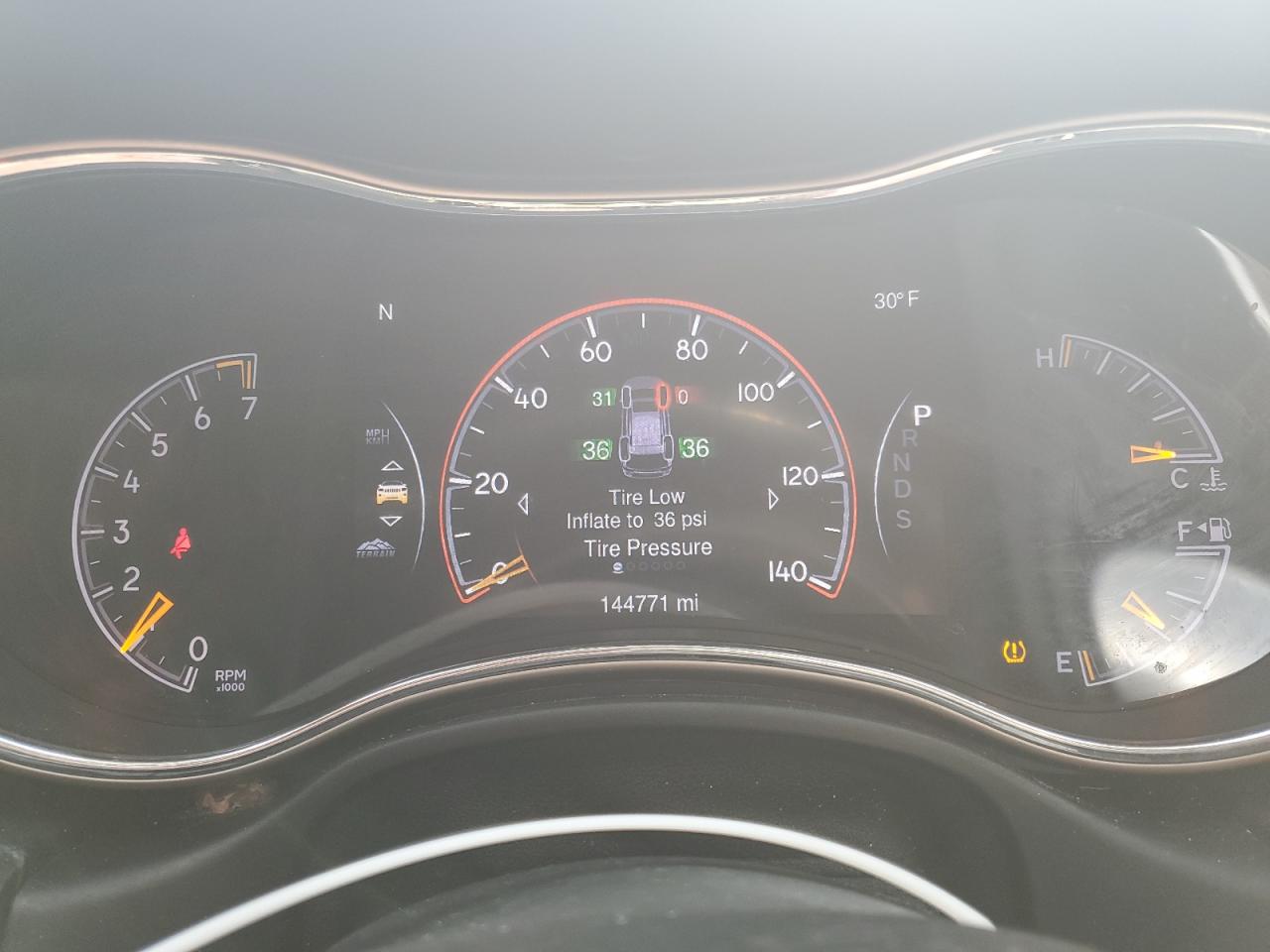 2015 Jeep Grand Cherokee - Image 9