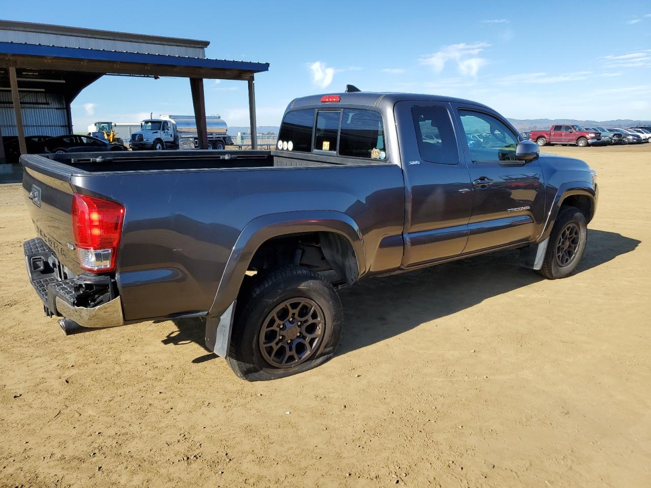 2017 Toyota Tacoma - Image 3