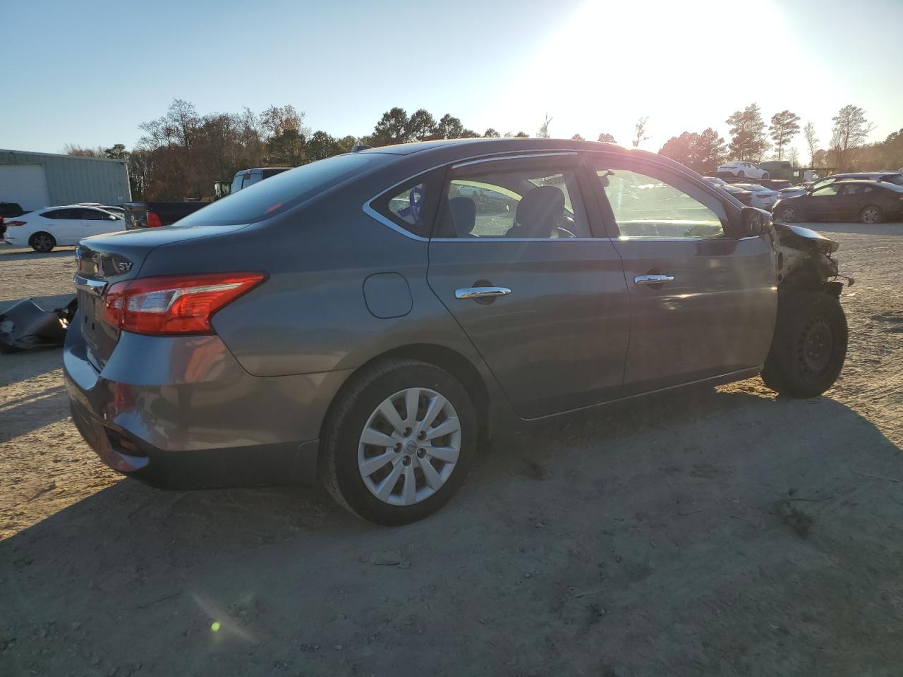 2016 Nissan Sentra - Image 3