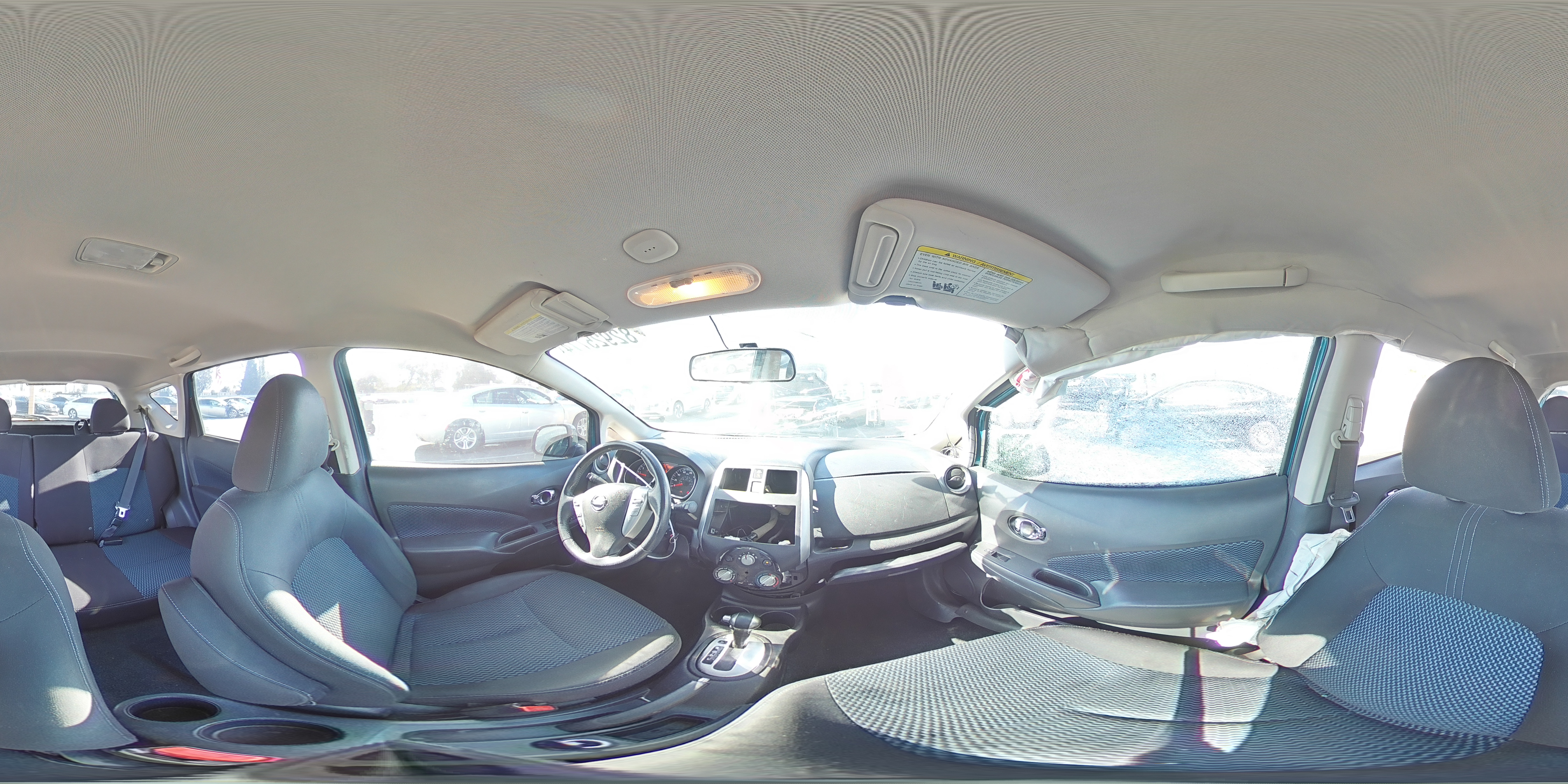 2014 Nissan Versa - Image 12