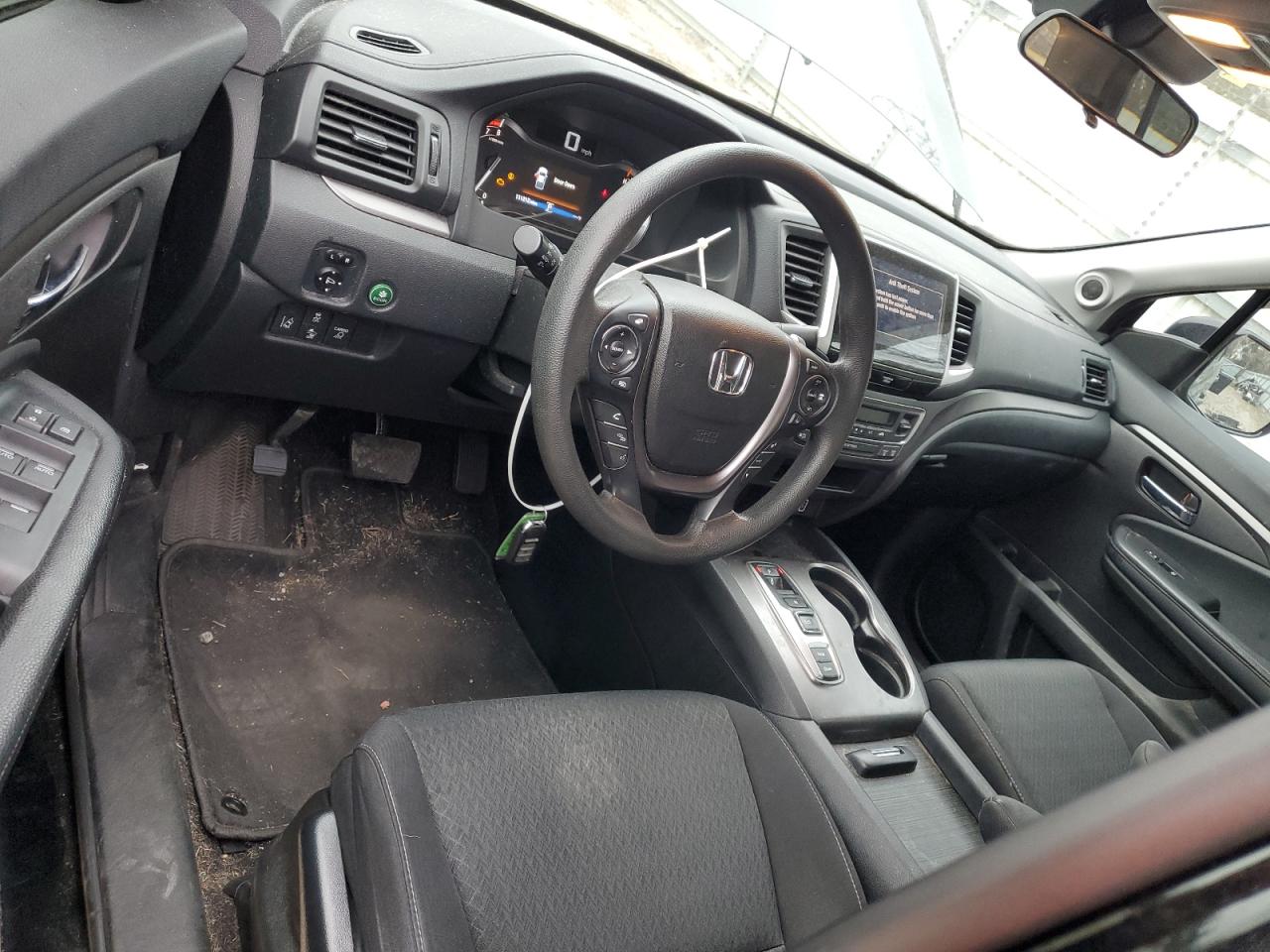 2020 Honda Ridgeline - Image 8