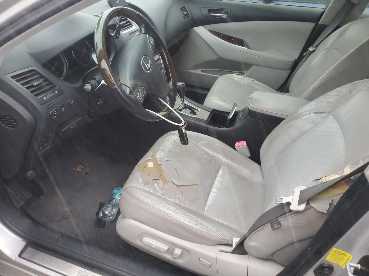 2012 Lexus ES - Image 7