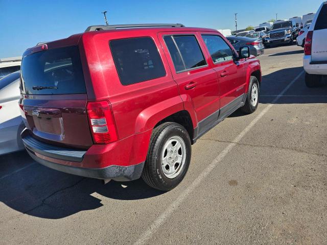 Паркетники JEEP PATRIOT 2014 Червоний