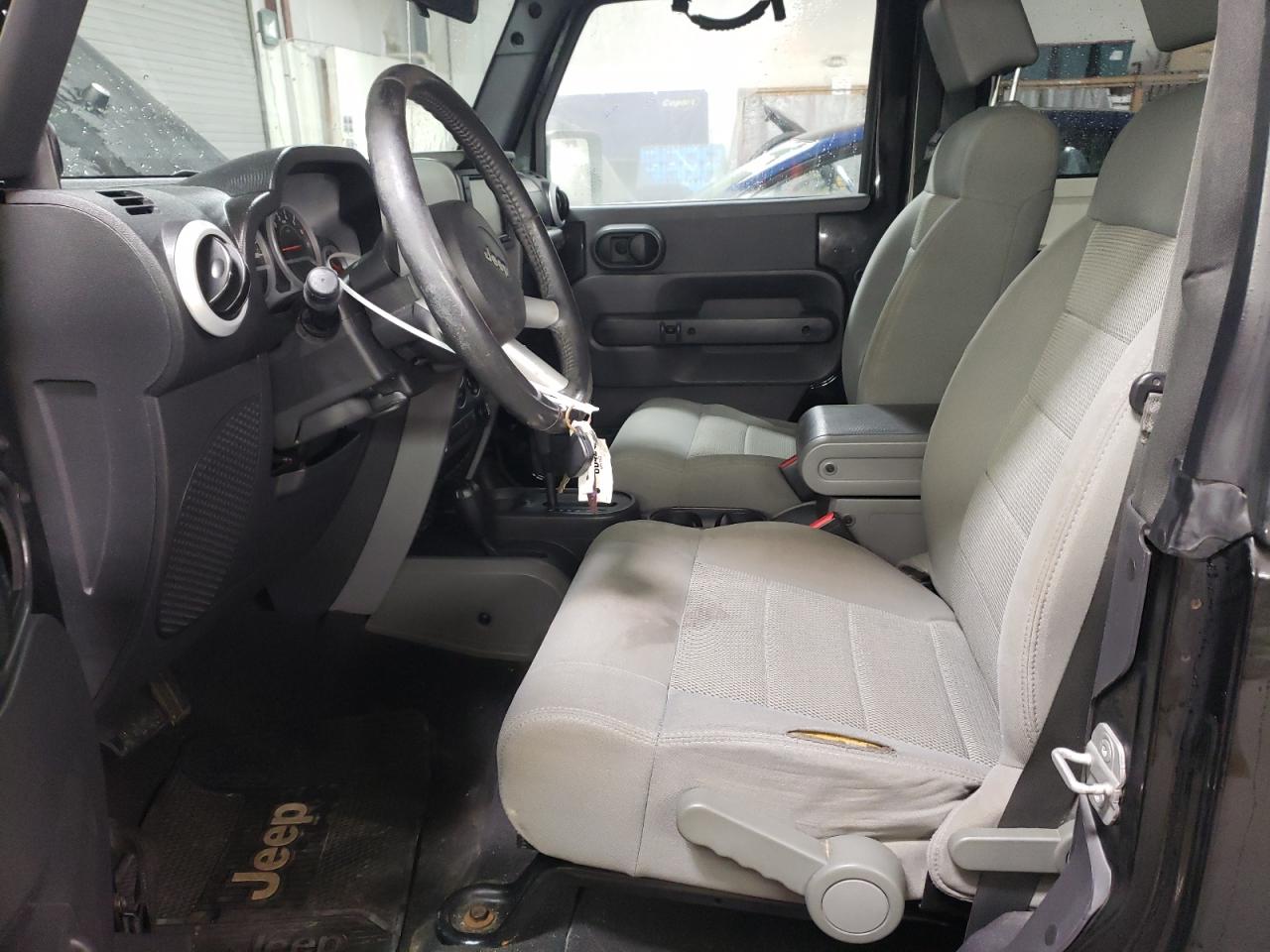 2009 Jeep Wrangler - Image 7
