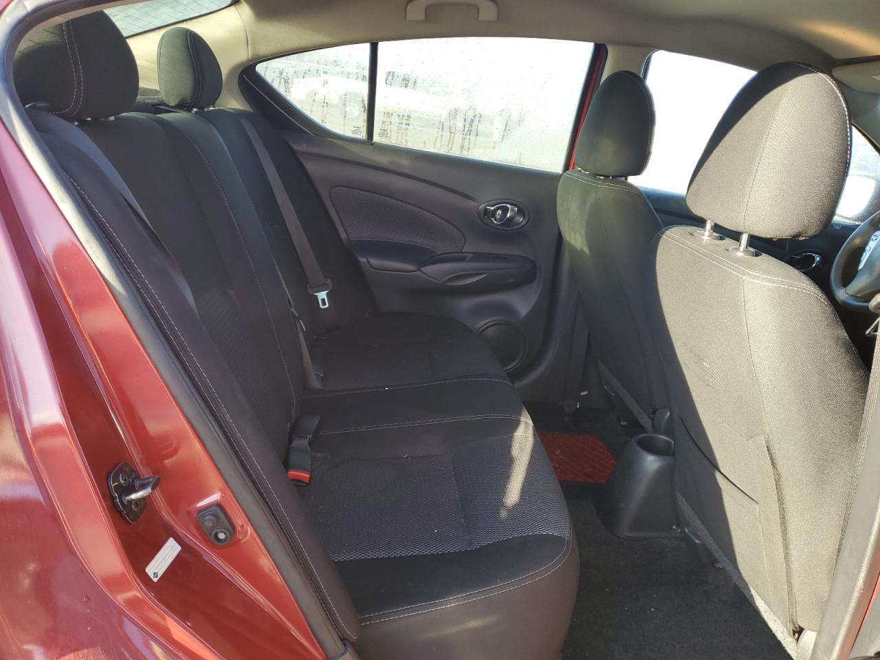 2019 Nissan Versa - Image 10