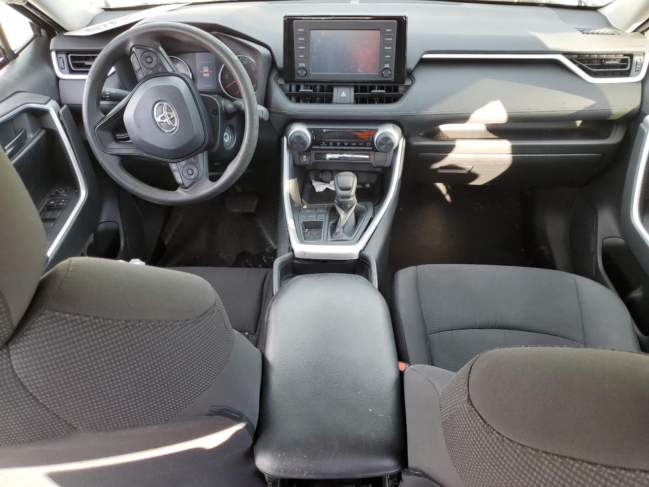 2019 Toyota RAV 4 - Image 8