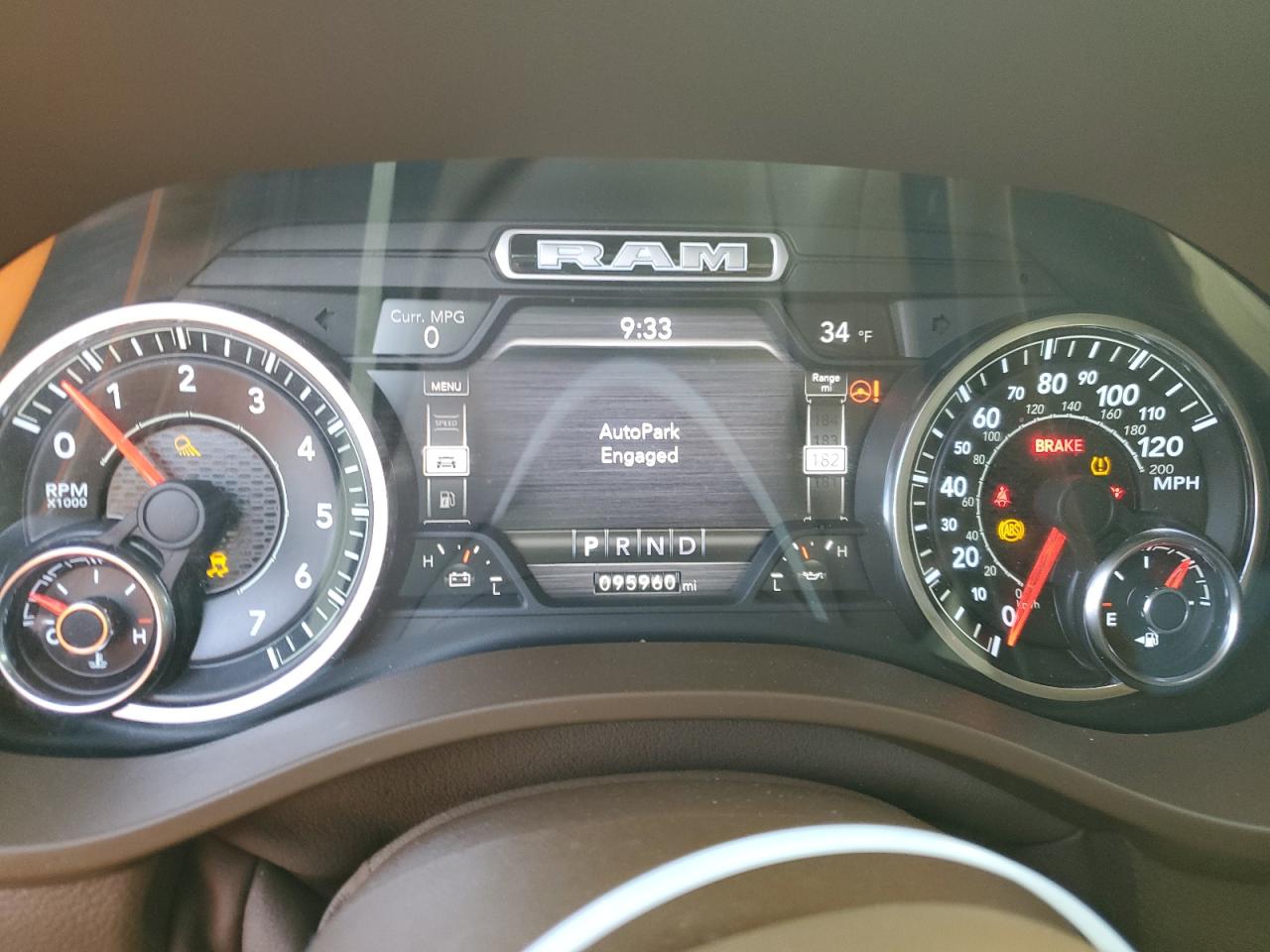 2020 RAM 1500 - Image 9
