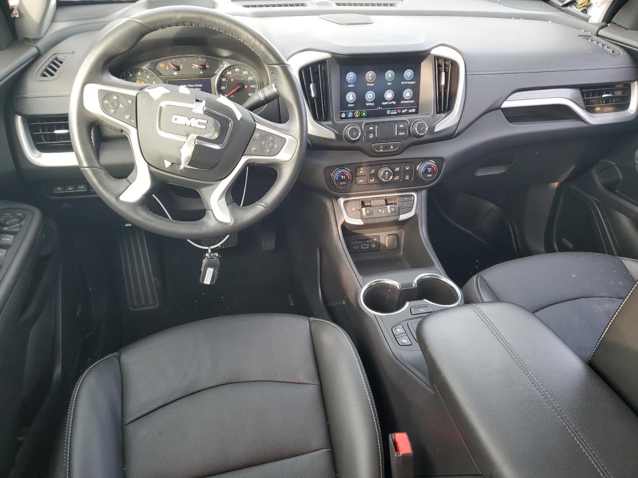 2022 GMC Terrain - Image 8