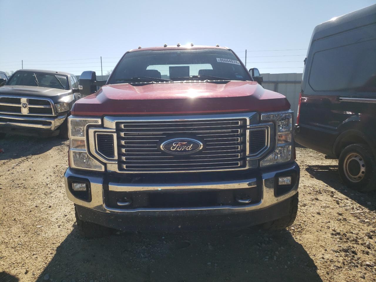 2022 Ford F350 - Image 5