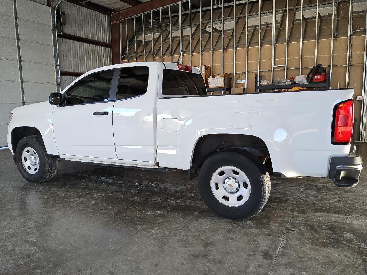 VIN 1GCHSBEA7K1218279 2019 CHEVROLET COLORADO no.2