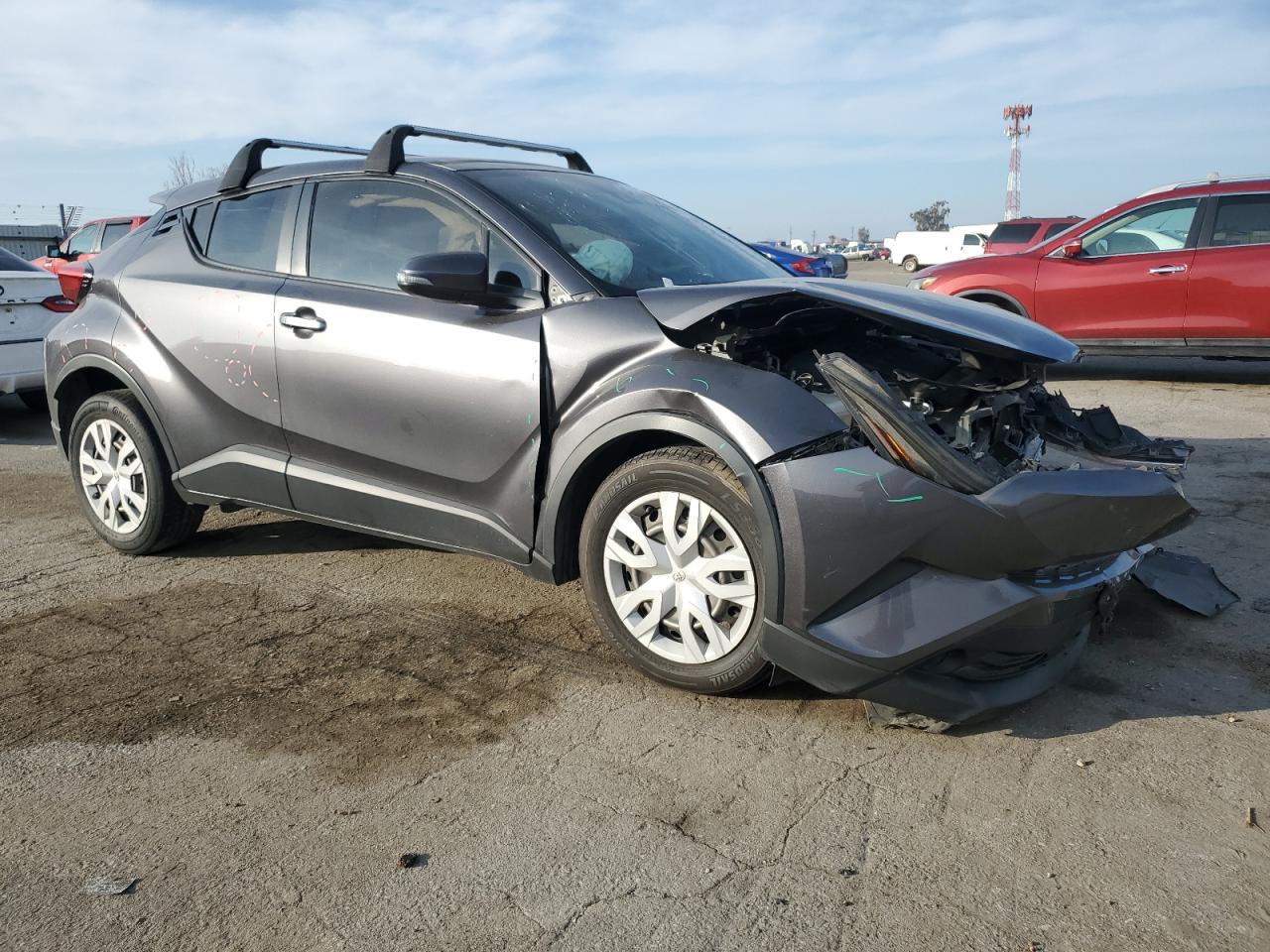 VIN JTNKHMBX6K1039512 2019 TOYOTA C-HR no.4