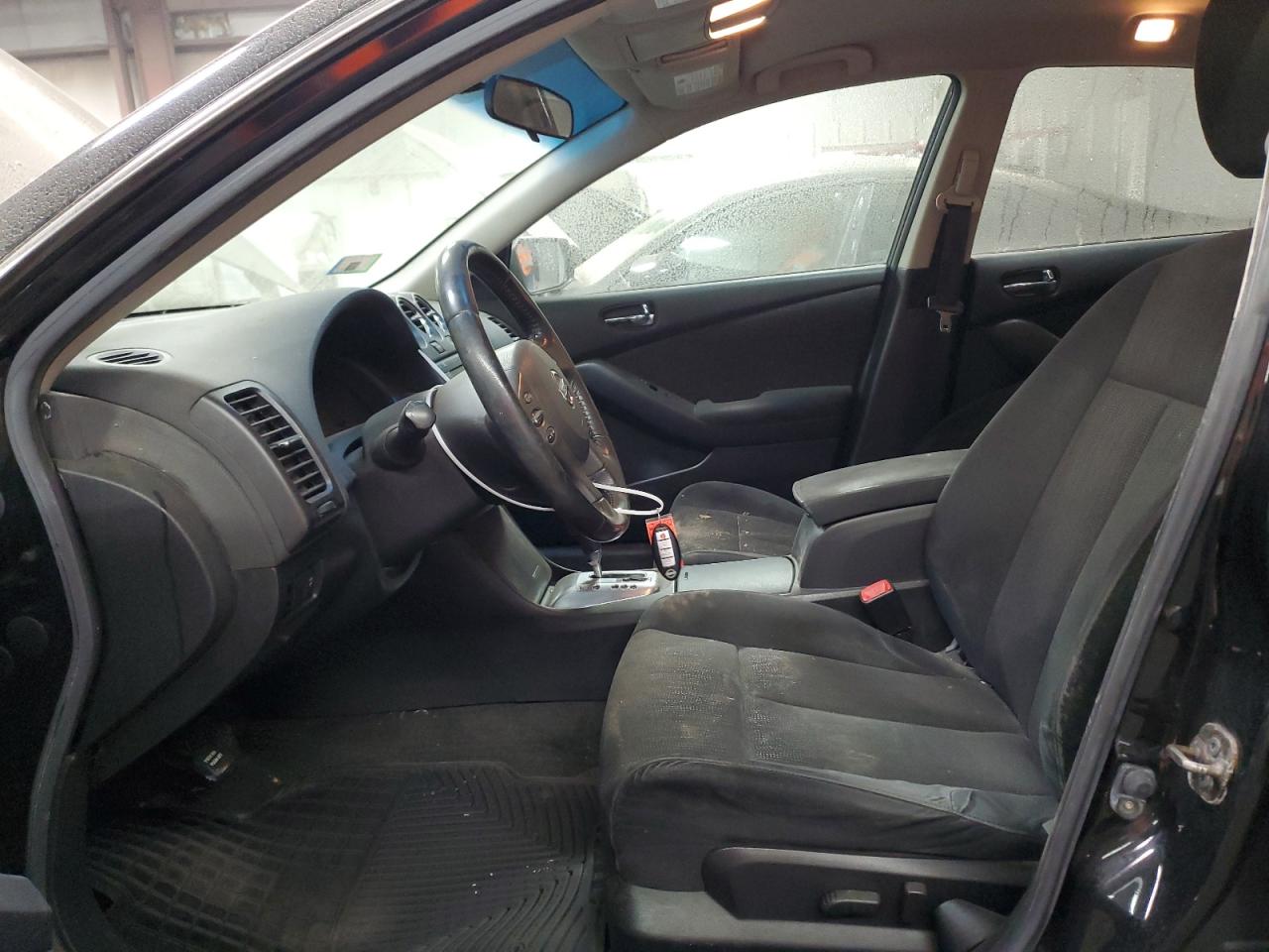 2010 Nissan Altima - Image 7