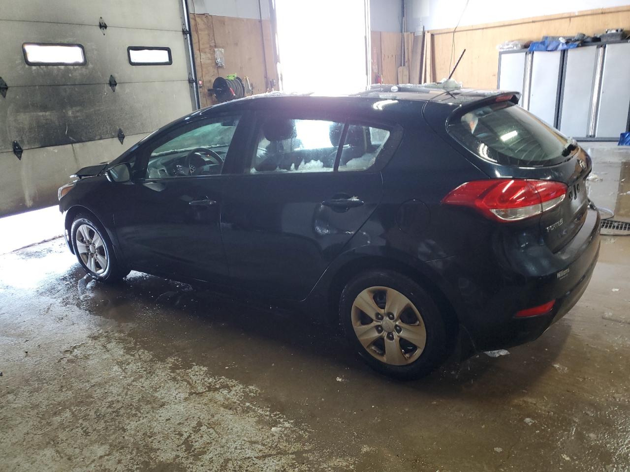 2018 Kia Forte - Image 2