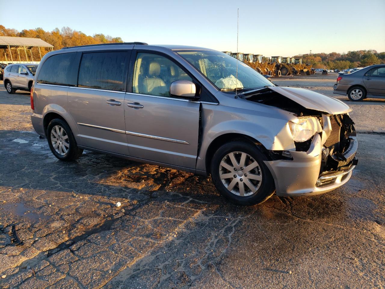 2013 Chrysler Town & Country - Image 4