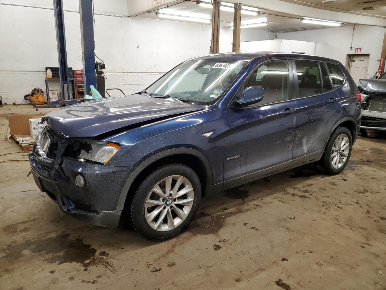 VIN 5UXWX9C56E0D18053 2014 BMW X3 no.1