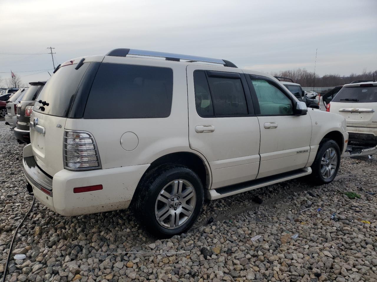 2007 Mercury Mountaineer - Image 3