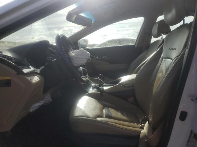 Sedans HYUNDAI AZERA 2013 Biały