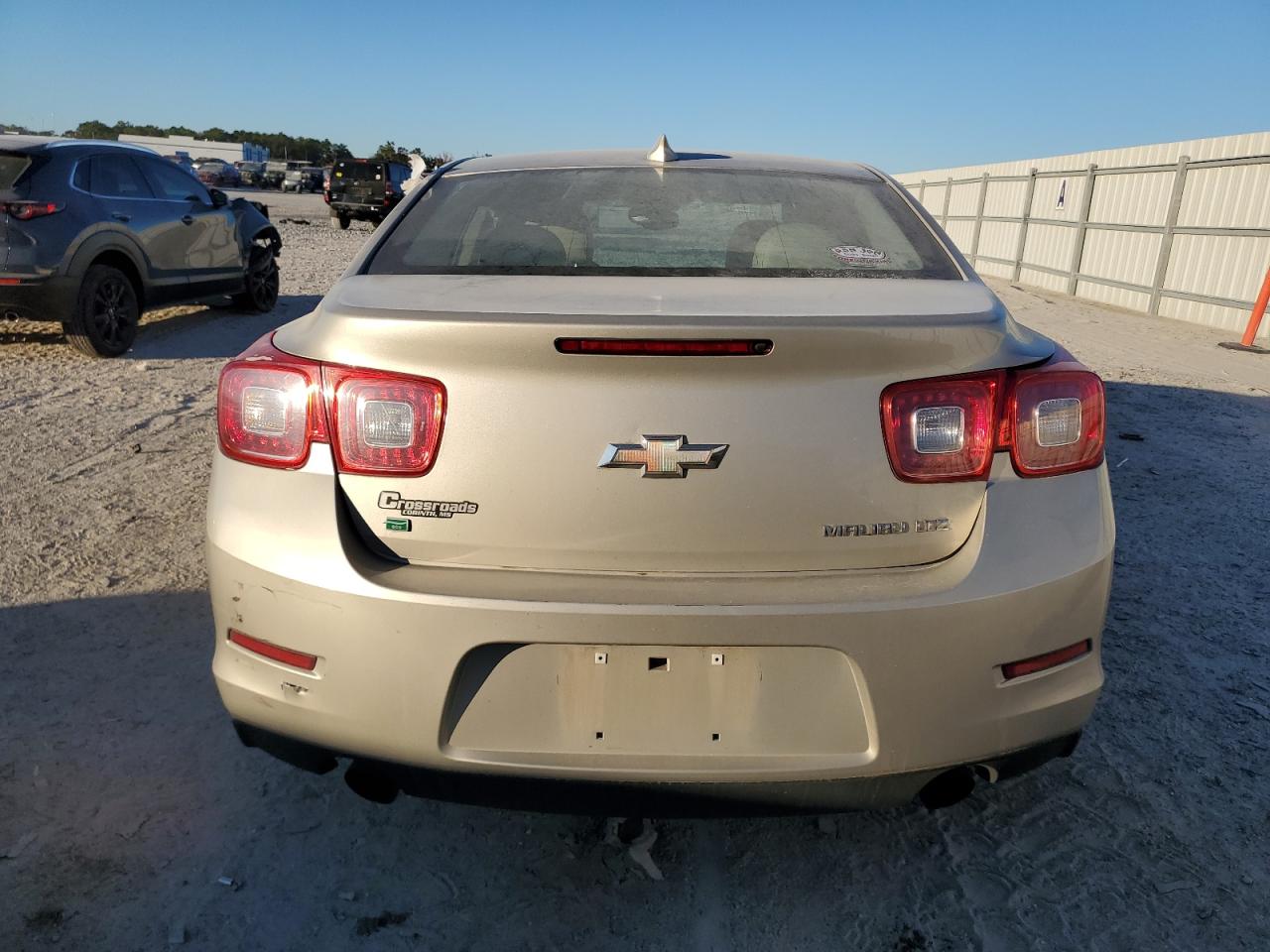 VIN 1G11E5SA1GF110015 2016 CHEVROLET MALIBU no.6