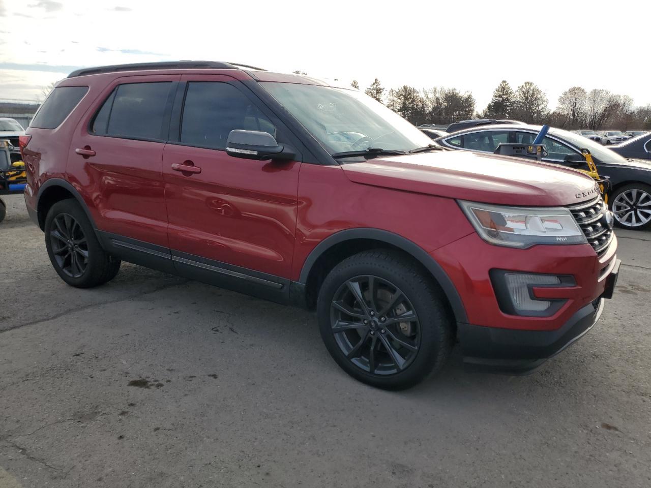 VIN 1FM5K8D89HGB48919 2017 FORD EXPLORER no.4