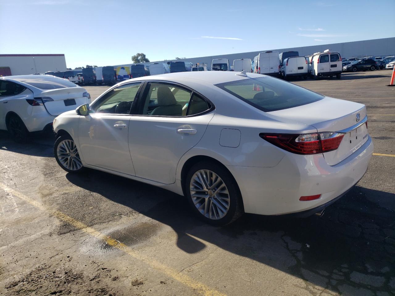 VIN JTHBK1GG5D2079640 2013 LEXUS ES350 no.2